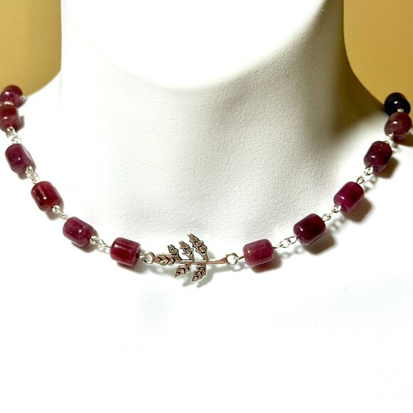 Genuine Magenta Chalcedony Short Necklace, Gemstone & Leaf Branch Pendant - Picture 2 of 13